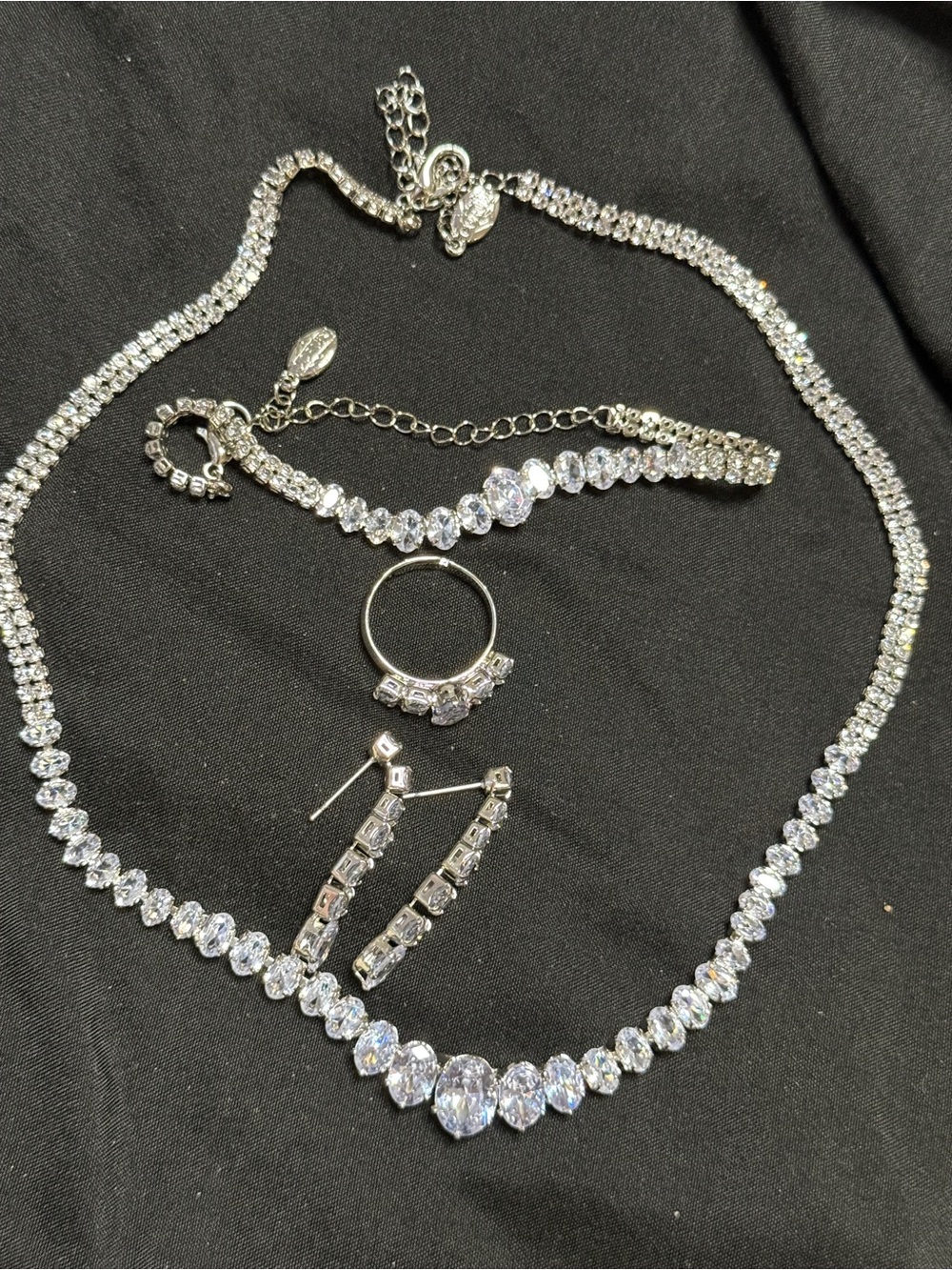 Silver Tone Rhinestone Jewelry Set – Costume Jewelry ✨